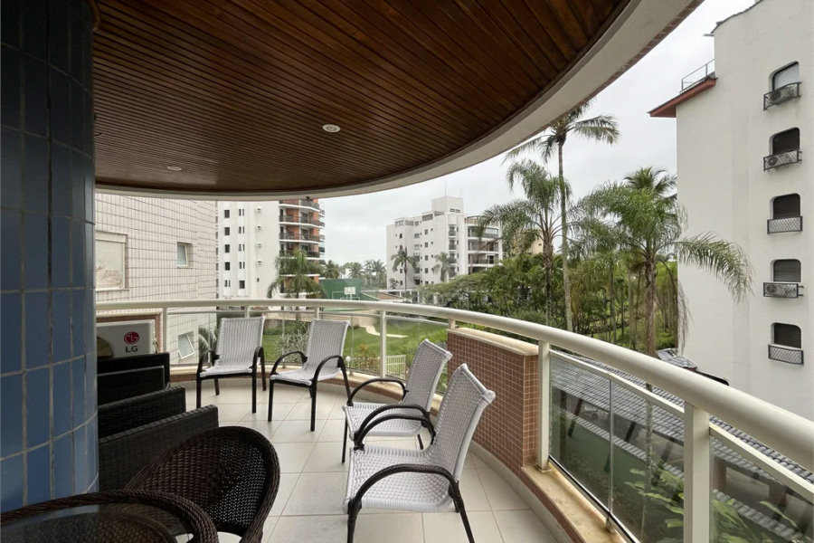 Apartamento à venda com 3 quartos, sendo 1 suíte, em Riviera de São Lourenço, Bertioga, SP