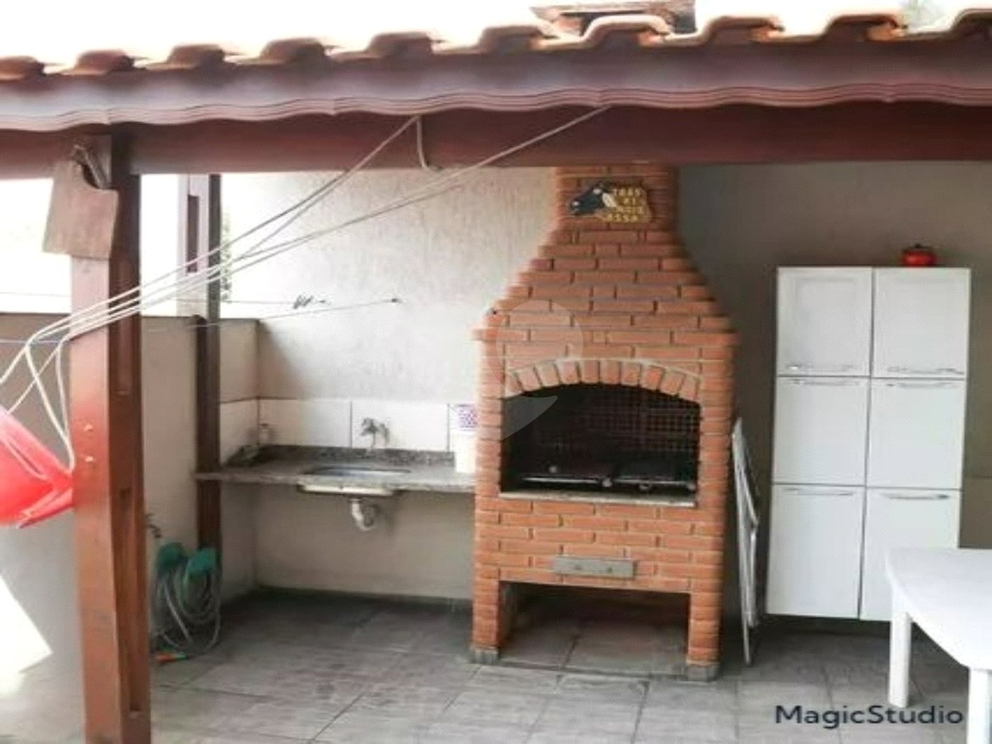 Casa com 120m² , 4 dormitórios , sendo 1 suíte , 3 vagas de garagem , à venda no Jabaquara.