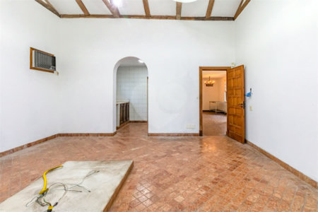 PACAEMBU COM LINDO QUINTAL /ACEITA APTO NA REGIAO ATÉ 40%