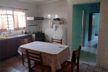 Casa Térrea - Jardim Santana.