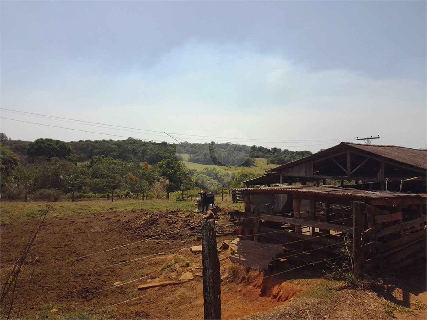 Excelente sítio de 27 alqueires, ótima localização em São Carlos.