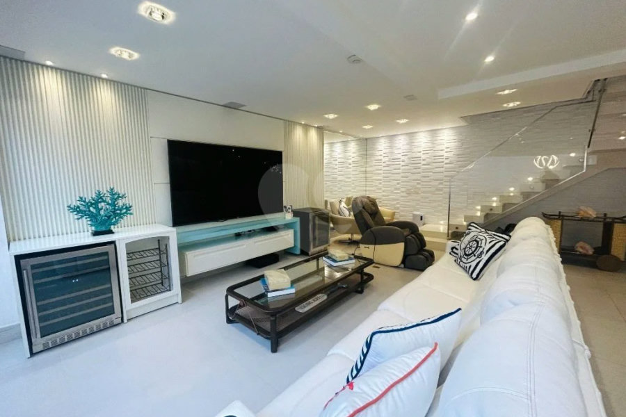 Apartamento à venda com 4 quartos, sendo 1 suíte, em Riviera de São Lourenço, Bertioga, SP
