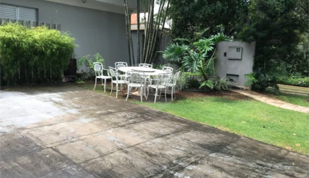 Casa à venda com 6 quartos, sendo 3 suítes,  no condomínio Parque Sabará, São Carlos - SP