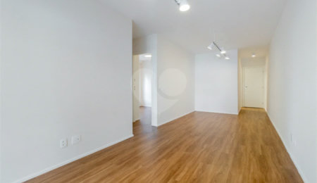 **Apartamento reformado em Higienópolis | 75 m² | 2 dormitórios | 2 banheiros | 1 vaga**