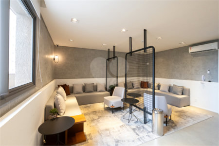 LINDO STUDIO DE 32M² PRÓXIMO DE TUDO