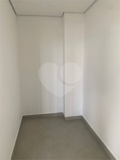 PRÉDIO / GALPÃO COMERCIAL À VENDA OU LOCAÇÃO Jardim Arapongas • Guarulhos/SP