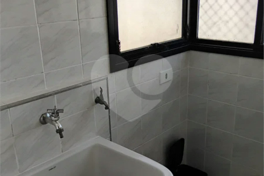 Vende-se apartamento na Vila Mascote