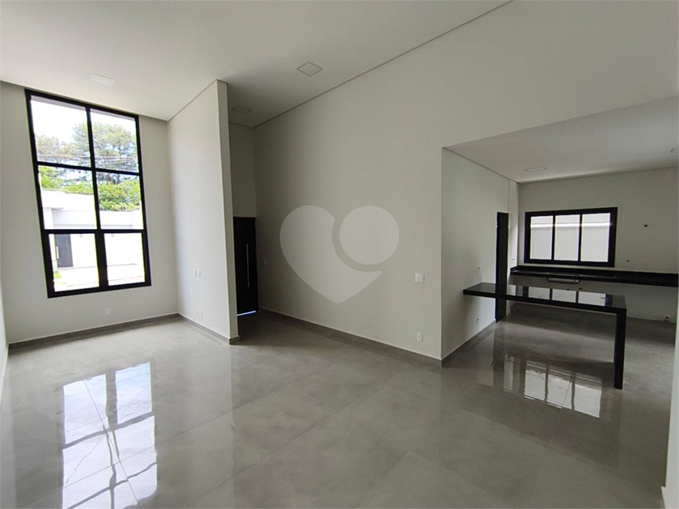 Casa 3 dormitórios 1 suíte, condomínio Faixa Azul.
