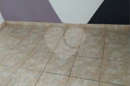 Casa térrea para venda ou locação no bairro Vila Costa do Sol.