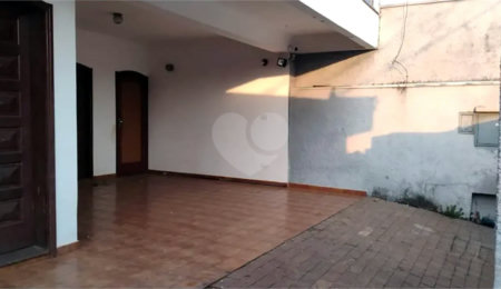 Sobrado à venda ou para alugar com 3 quartos, sendo 1 suíte,  em Vila Henrique, Salto, SP