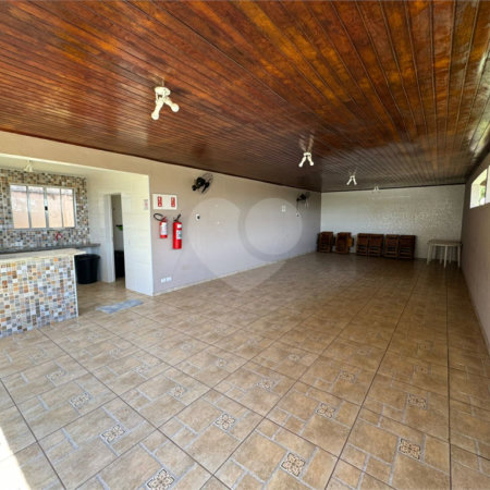 Apartamento com 03 Dormitórios, á venda, em São Carlos-SP.