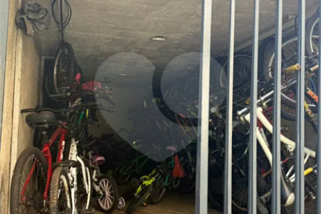 Apartamento com 48m², 2 dormitórios, 1 vaga de garagem, à venda em Itaquera.