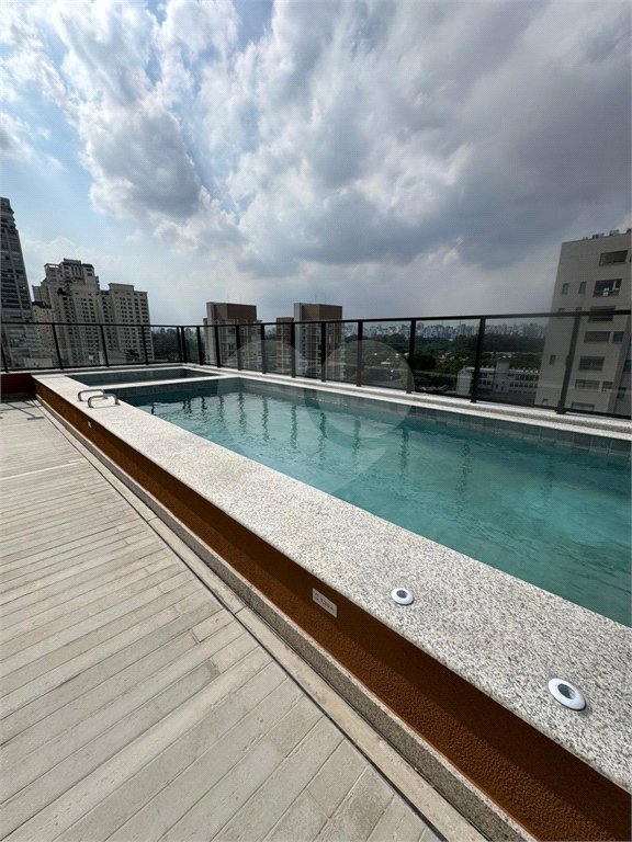 STUDIO EM MOEMA COM 1DORM AR CONDICIONADO EM MOEMA