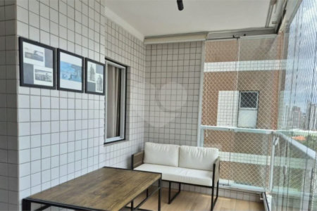 Apartamento reformado de 92 m² no Baeta Neves, com 2 dormitórios, 1 suíte, sala ampliada, área gourmet, 2 vagas, planejados e lazer completo.