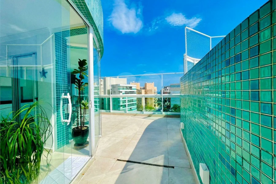 Cobertura à venda com 4 quartos, sendo 2 suítes,  em Riviera de São Lourenço, Bertioga, SP