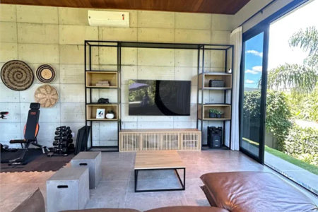 Belíssima Casa à venda com 453m², 4 suítes e 5 vagas de garagem em Atibaia!!!!