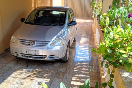 Sobrado com 3 quartos à venda com área gourmet completa e 5 vagas de garagem – Santa Marta - São Carlos/SP