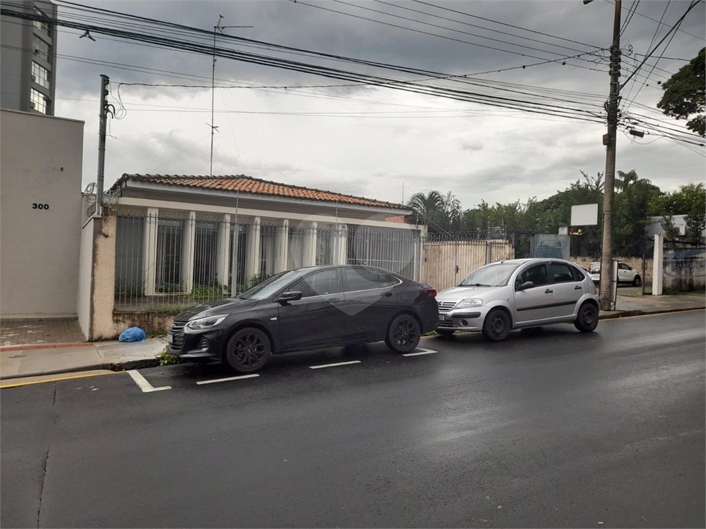 Casa à venda próxima à Santa Casa – Ideal para clínica ou consultório!