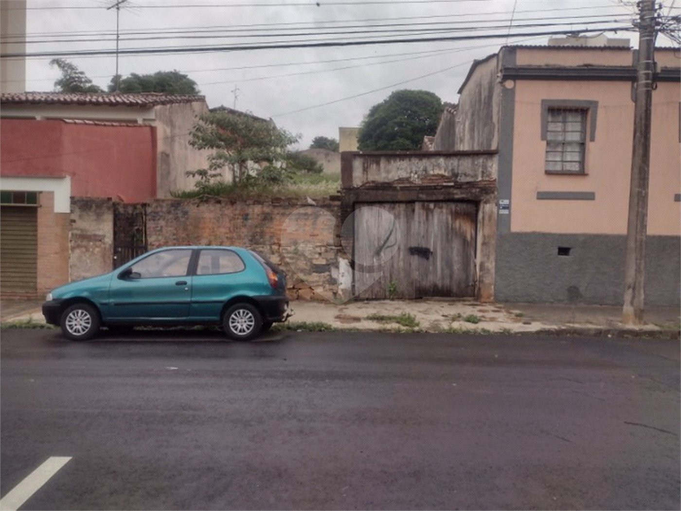 Terreno com 421 m², localizado no centro de São Carlos