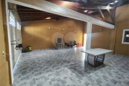 Casa ampla com edícula 3 Quartos