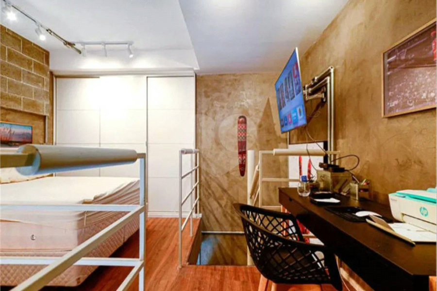Apartamento Duplex à Venda em Vila Andrade com 50m² São Paulo SP