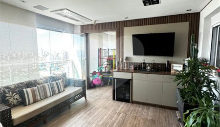 Apartamento à venda com 3 quartos, sendo 1 suíte, em Mooca, São Paulo, SP
