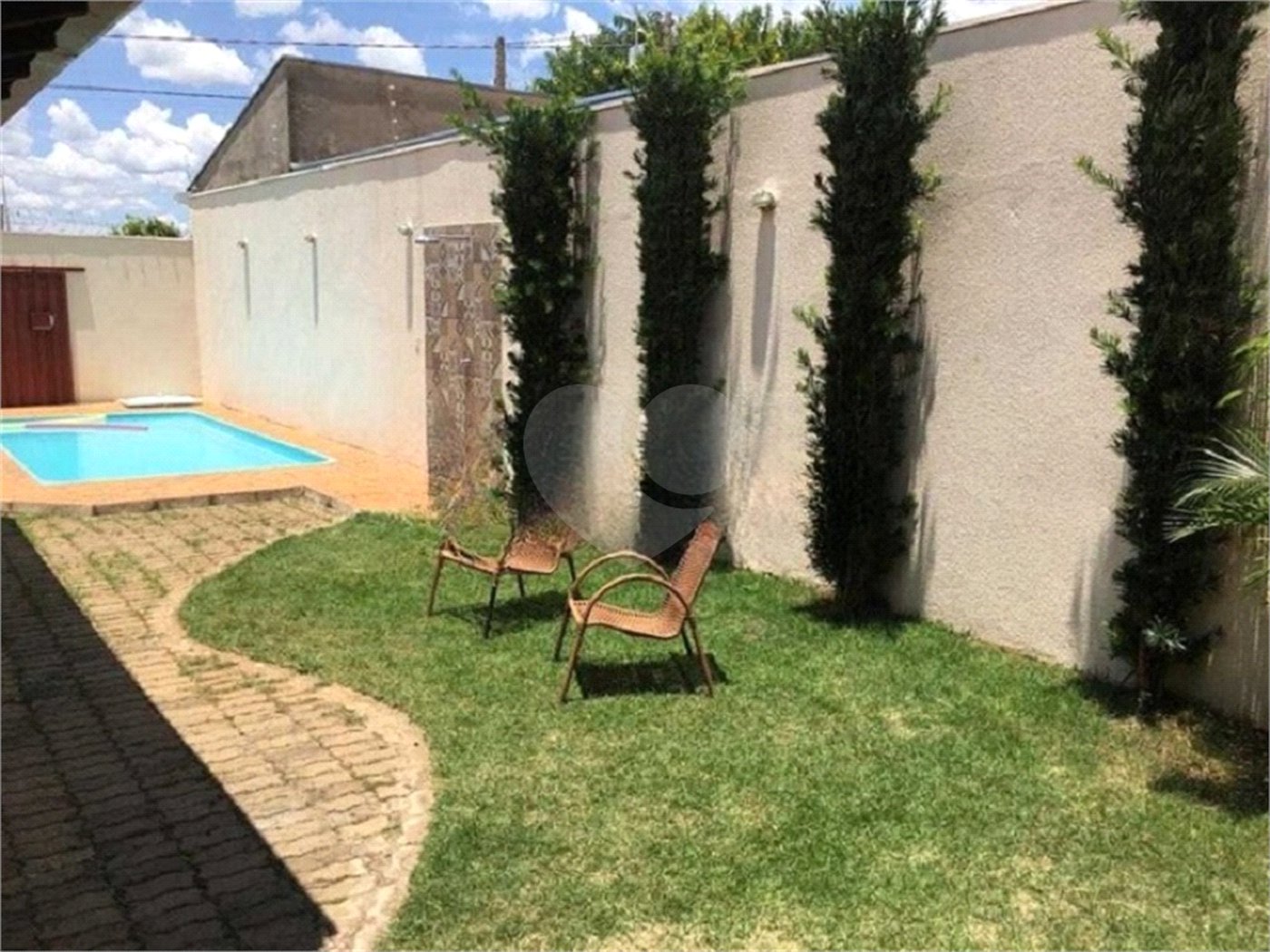 Casa com piscina