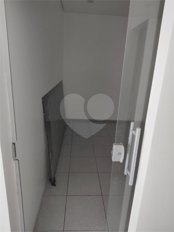 Sala Comercial na Prestigiada Alameda Lucas Nogueira Garcez