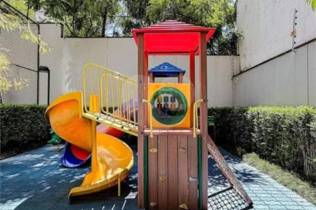 Apartamento no Ipiranga de 94m2 com 2 dorms, 1 suíte, 3 banheiros, 2 vagas. Estuda permuta.