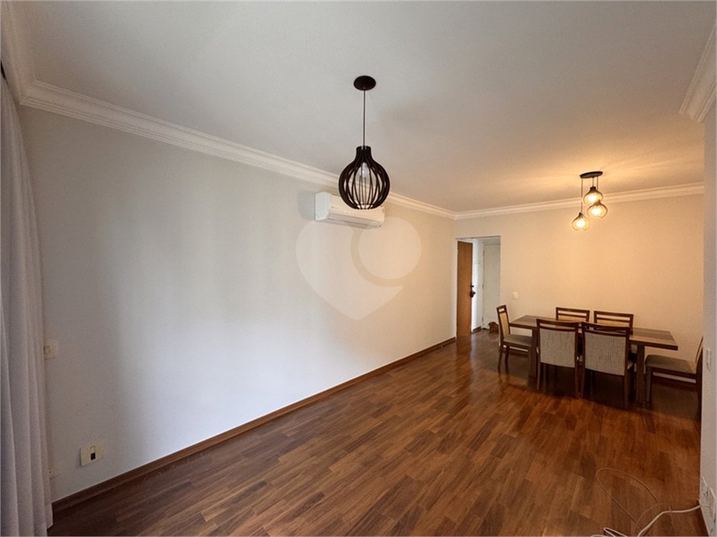 Apartamento Moema – 3 Dormitórios - Ar Condicionado - 80 mts², 2 Vagas