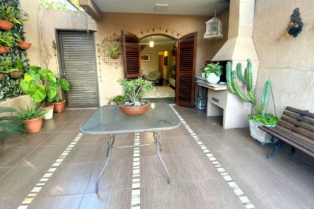 Sobrado à venda com 3 quartos, sendo 1 suíte, em Jardim Sarah, São Paulo - SP