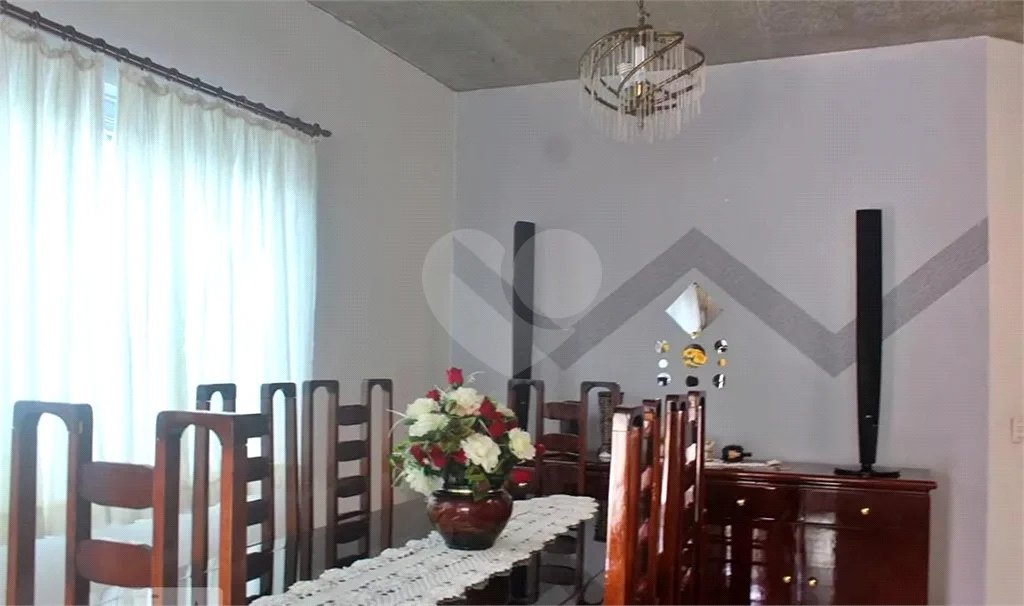 Casa com 250m² , 3 quartos, sendo 1 suíte , 3 vagas , à venda no Jd. Ana Maria - Santo André