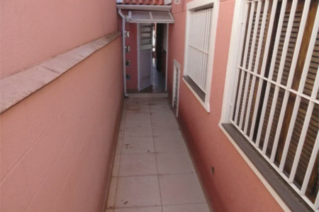 Sobrado à venda com 3 quartos, sendo 1 suíte,  em Parque Ipê, São Paulo, SP
