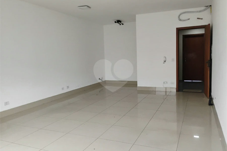 Ótima sala comercial para locação na Vila Santa Catarina