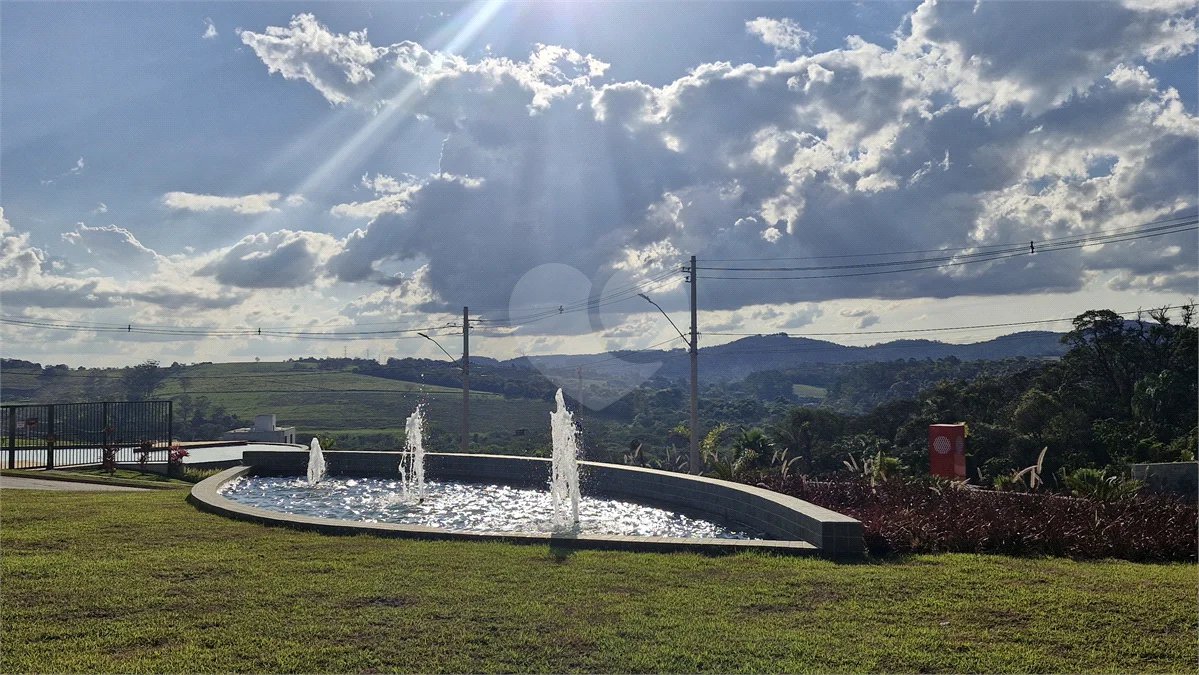 Casa Térrea de Alto Padrão no Condomínio Elementum | Totalmente Mobiliada e Decorada, 3 Suítes e Piscina