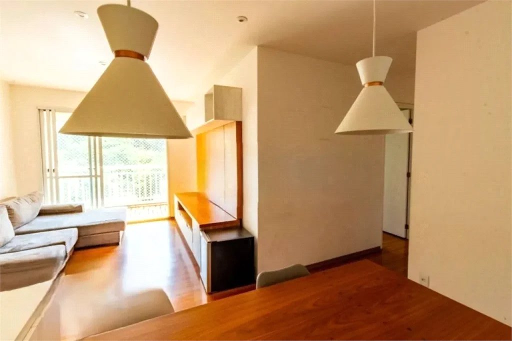 Apartamento à venda com 3 quartos, sendo 1 suíte,  em Morumbi, São Paulo, SP