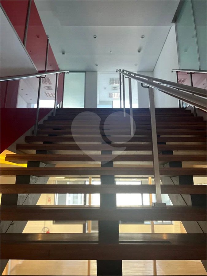 Duplex Comercial Exclusivo na Vila Olímpia – 2.652 m² em Torre Corporativa de Alto Padrão