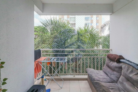 Apartamento à venda com 3 quartos, sendo 1 suíte, em Jardim Esmeralda, São Paulo - SP