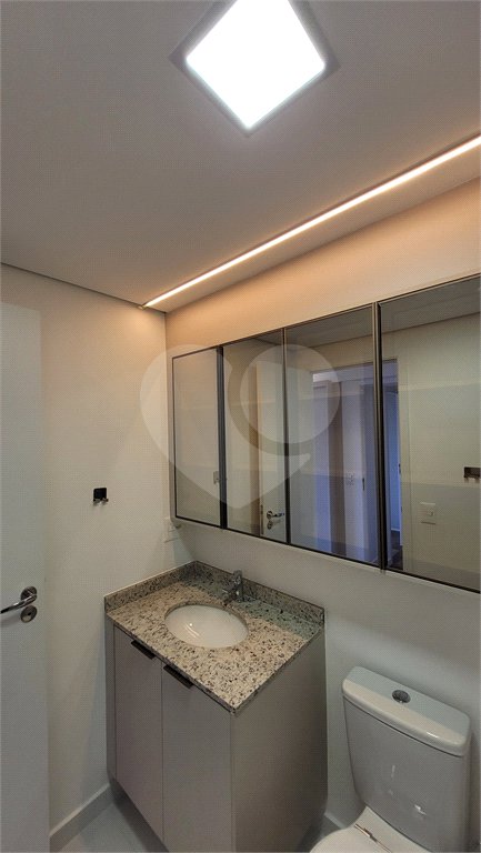 Apartamento de 2 quartos mobiliado à venda no Paraíso