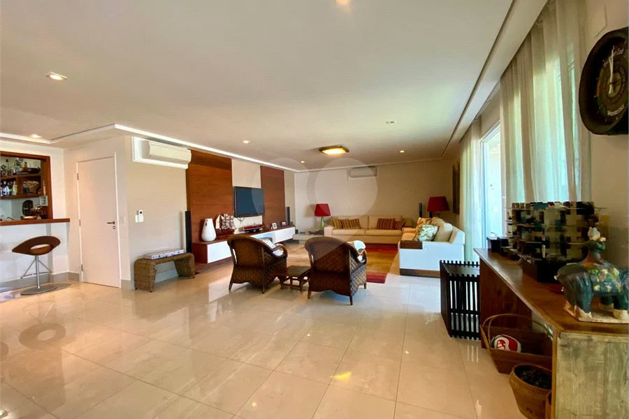 Apartamento à venda com 4 suítes em Riviera de São Lourenço, Bertioga, SP
