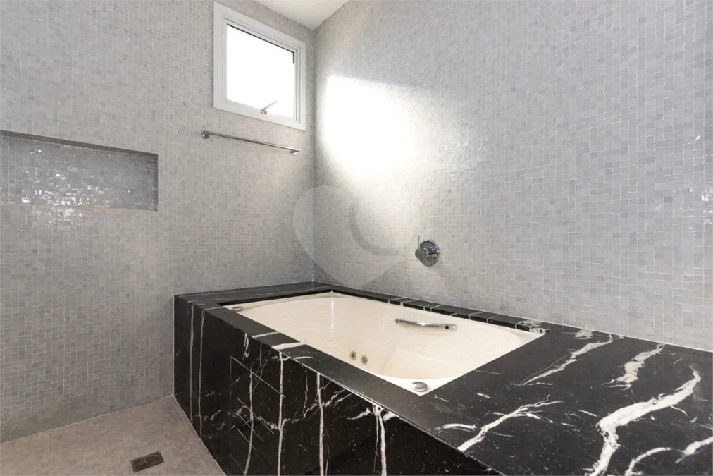 Vila Clementino - 161 m² | 2 dormitórios, com possibilidade de 3 | suíte master | 3 vagas | depósito
