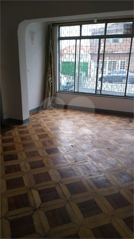 Sobrado a Venda na Mooca, com 248 m²