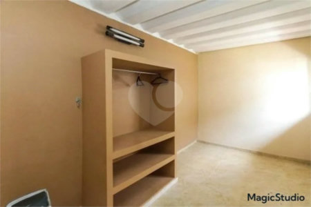 Casa com 154m², 2 dormitórios, 1 vaga, à venda na Vila Ema.