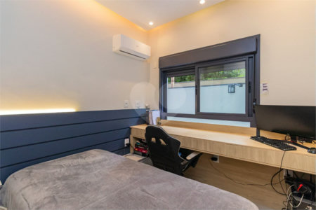 Apartamento 3 suítes 4 vagas 318m² a venda na Vila Sofia - São Paulo