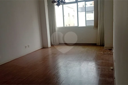 Apartamento à venda no Boqueirão, 3 quartos (2 suítes), garagem