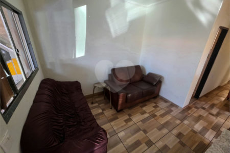 Casa 2 quartos Jardim Zavaglia