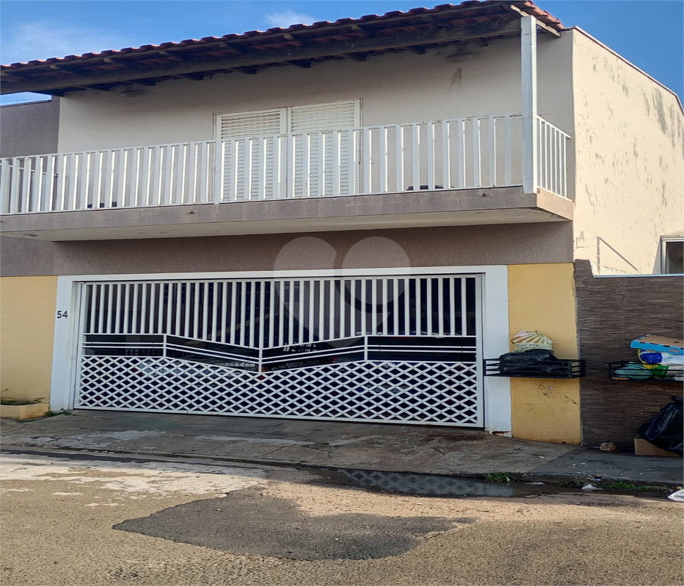 Sobrado à venda com 3 quartos, sendo 1 suíte, em Parque Residencial Maria Stella Faga, São Carlos, SP