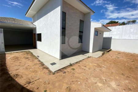 Casa térrea nova para venda no Parque Belvedere