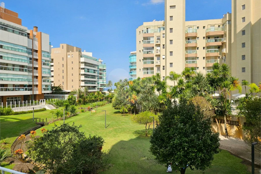 Apartamento à venda com 4 quartos, sendo 3 suítes, em Riviera de São Lourenço, Bertioga, SP