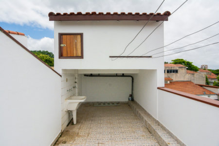 Sobrado à venda 187m² com 5 quartos, sendo 2 suítes, em Conjunto Residencial Butantã próximo à USP